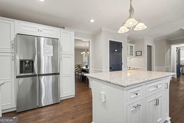 7070 Glenridge Drive, Atlanta, GA 30328