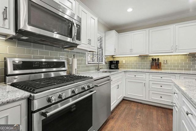 7070 Glenridge Drive, Atlanta, GA 30328