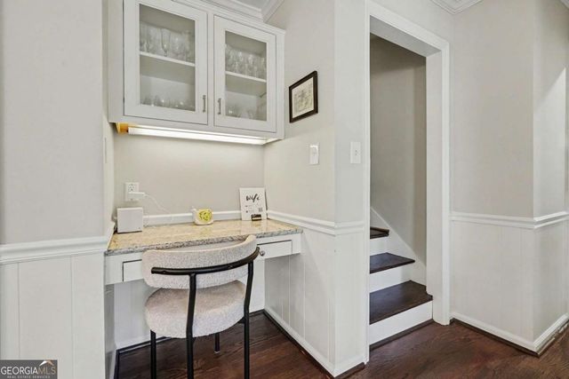 7070 Glenridge Drive, Atlanta, GA 30328