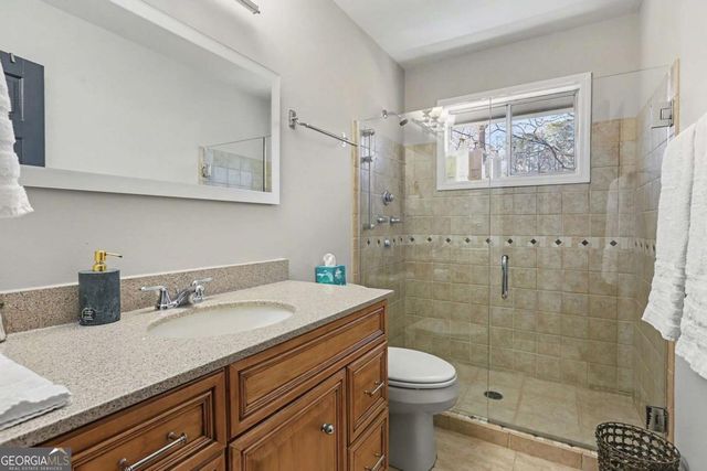 7070 Glenridge Drive, Atlanta, GA 30328