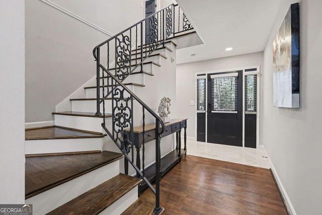 7070 Glenridge Drive, Atlanta, GA 30328