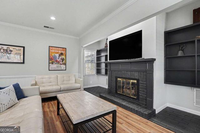 7070 Glenridge Drive, Atlanta, GA 30328