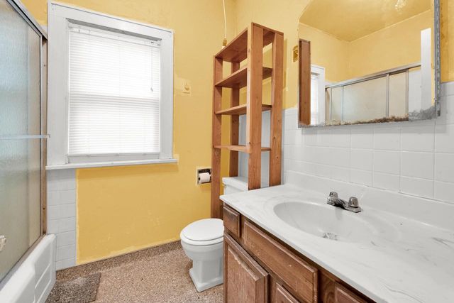 5703 36th AVENUE, Kenosha, WI 53144