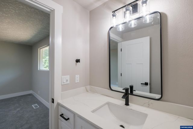 4637 Adobe St SE, Salem, OR 97317