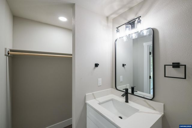 4637 Adobe St SE, Salem, OR 97317