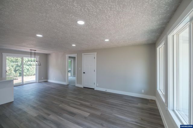 4637 Adobe St SE, Salem, OR 97317