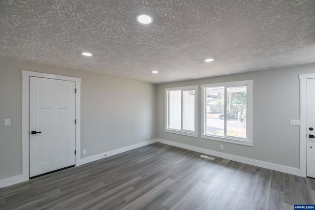 4637 Adobe St SE, Salem, OR 97317