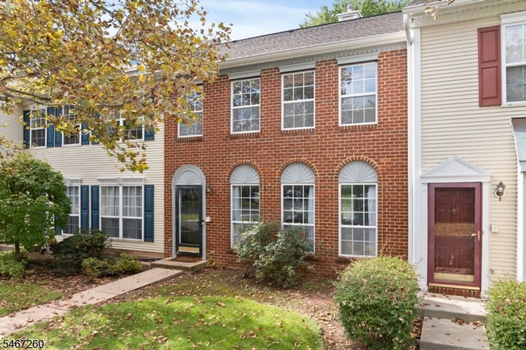 5 Hudson Ct, Franklin Twp., NJ 08823 — photo 2