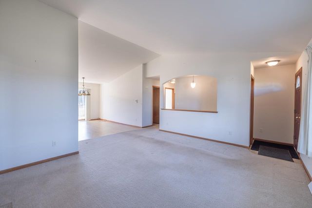 2256 FALCON CREST COURT, Kronenwetter, WI 54455