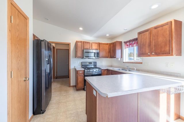 2256 FALCON CREST COURT, Kronenwetter, WI 54455