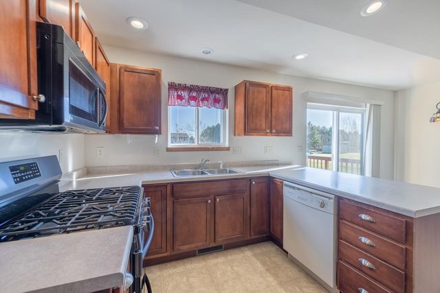 2256 FALCON CREST COURT, Kronenwetter, WI 54455