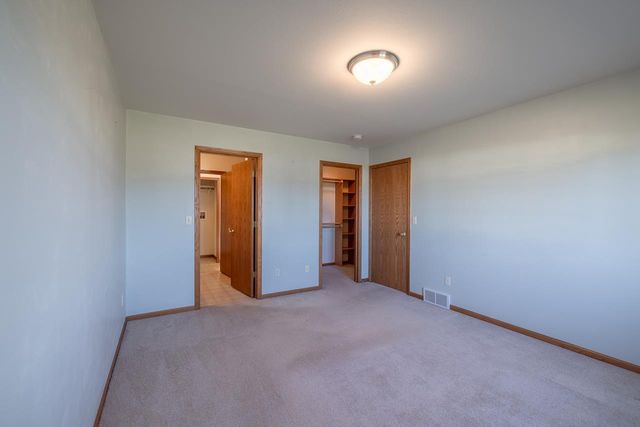 2256 FALCON CREST COURT, Kronenwetter, WI 54455