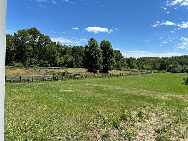 1104 S Valley Hill Road, Woodstock, IL 60098