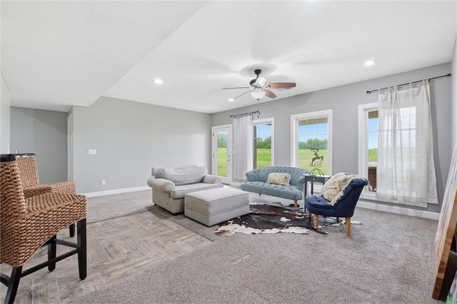 33793 219th Street, Easton, KS 66020