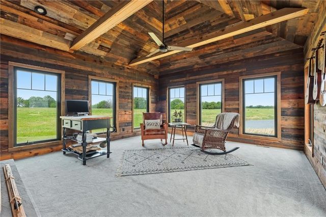 33793 219th Street, Easton, KS 66020