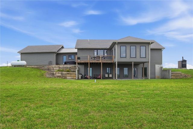 33793 219th Street, Easton, KS 66020