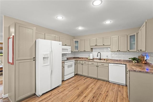 200 Winsom Road, Kernersville, NC 27284