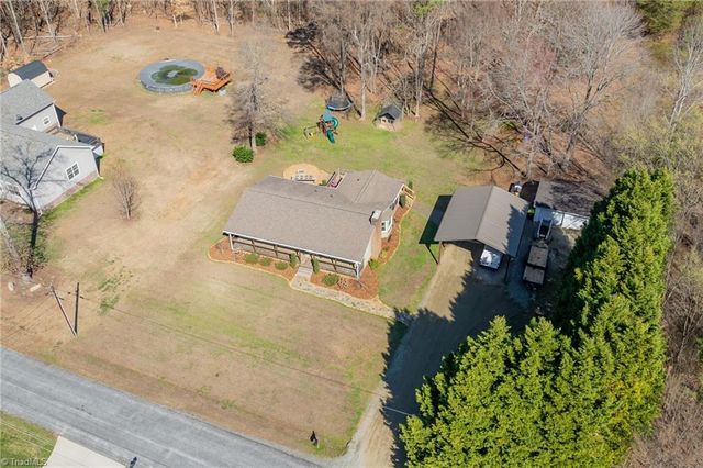 200 Winsom Road, Kernersville, NC 27284