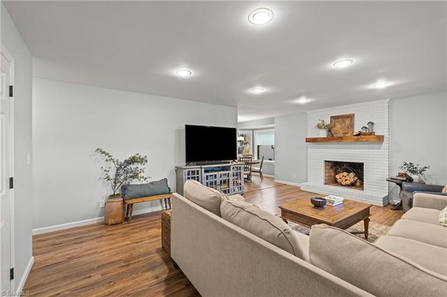 200 Winsom Road, Kernersville, NC 27284