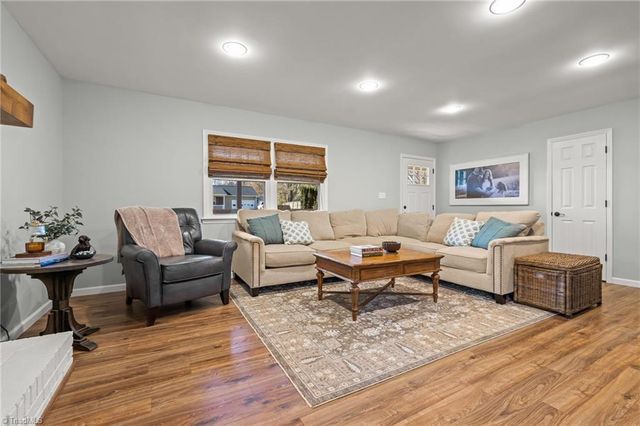 200 Winsom Road, Kernersville, NC 27284