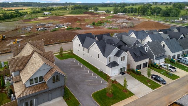 487 Marston Ave, Thompsons Station, TN 37179