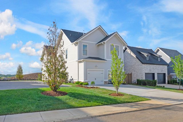 487 Marston Ave, Thompsons Station, TN 37179