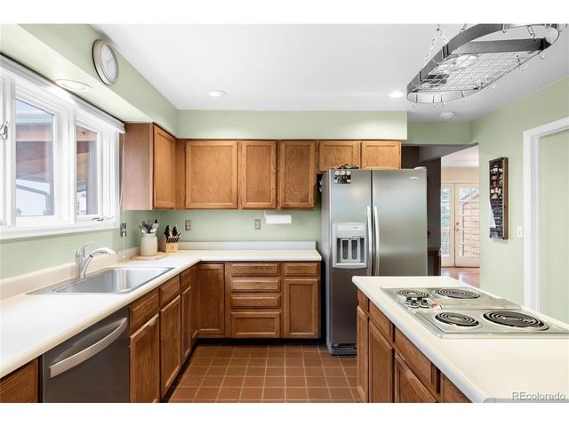 394 Deer Trail Cir, Boulder, CO 80302