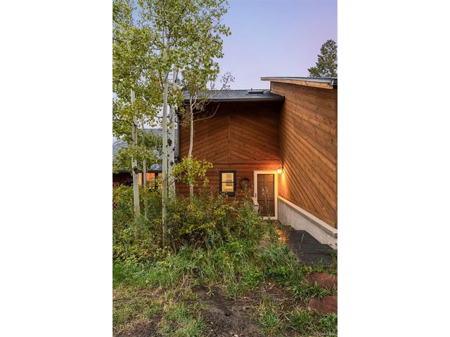 394 Deer Trail Cir, Boulder, CO 80302