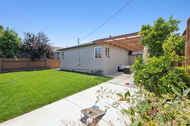 3533 Pasadena Drive, San Mateo, CA 94403