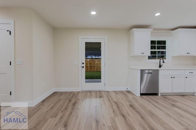 380 S Second Street, Jesup, GA 31545