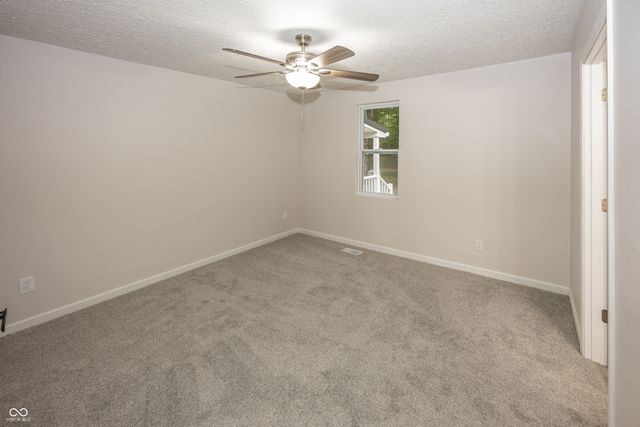 611 N Franklin Street, Knightstown, IN 46148