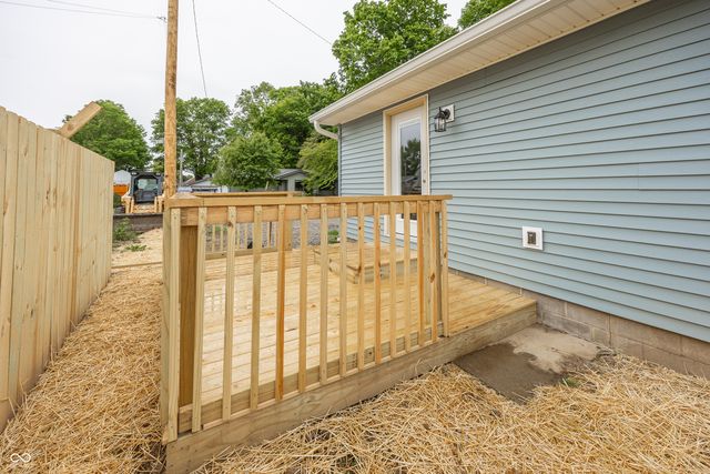611 N Franklin Street, Knightstown, IN 46148