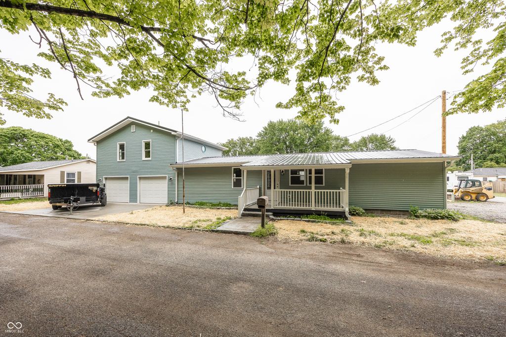 611 N Franklin Street, Knightstown, IN 46148
