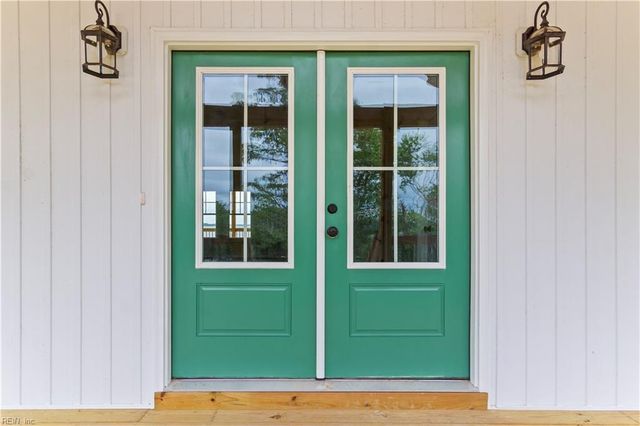 767 Sunken Meadow RD, Spring Grove, VA 23881