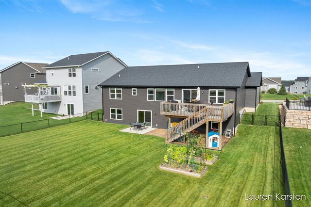 6296 High Queen Court, Allendale, MI 49401