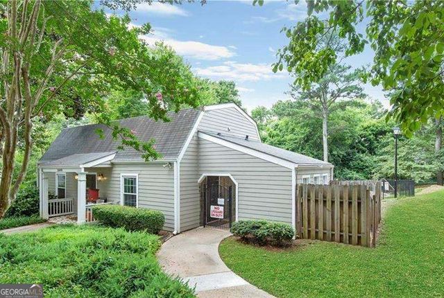 2794 Farmstead Road SE, Smyrna, GA 30080