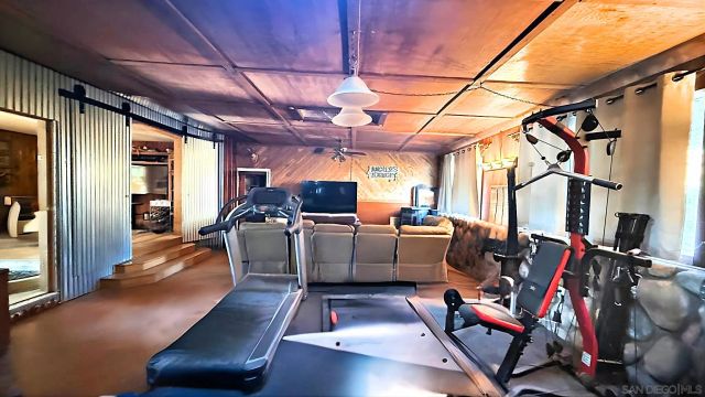 11041 Summit Avenue, Santee, CA 92071