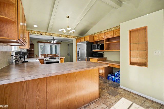 13867 Tefft Drive, Warren, MI 48088