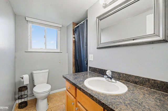 13867 Tefft Drive, Warren, MI 48088
