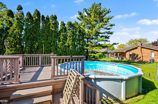 13867 Tefft Drive, Warren, MI 48088
