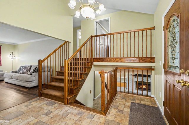 13867 Tefft Drive, Warren, MI 48088