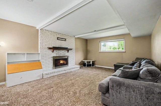 13867 Tefft Drive, Warren, MI 48088