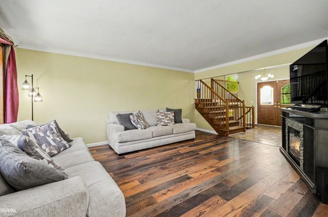 13867 Tefft Drive, Warren, MI 48088