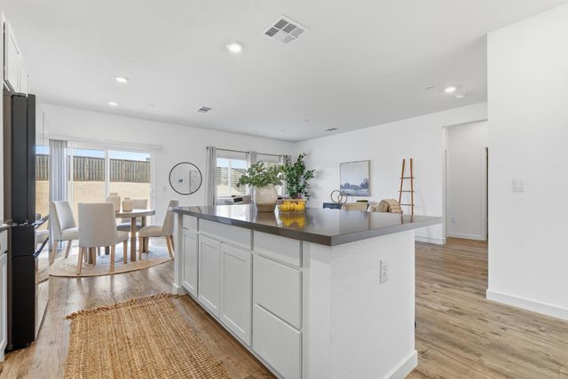 656 Franklin St, Lincoln, CA 95648