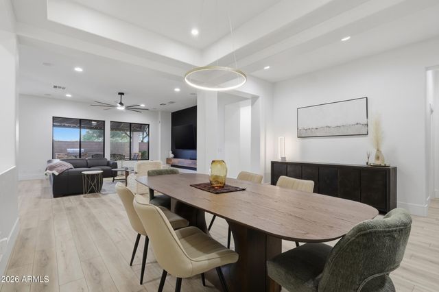 1829 W ALOE VERA Drive, Phoenix, AZ 85085