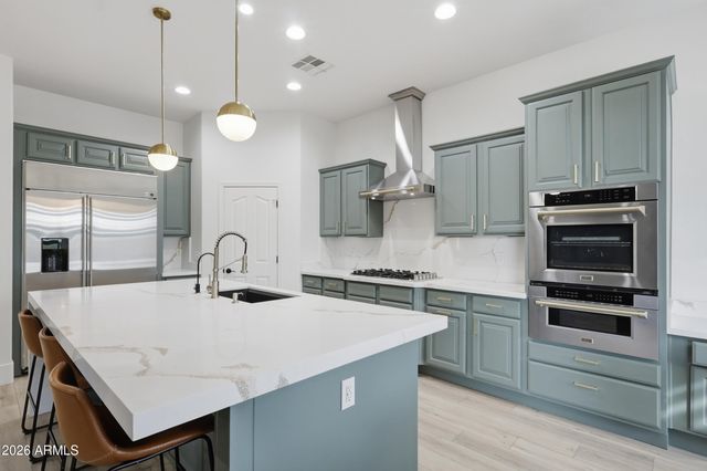 1829 W ALOE VERA Drive, Phoenix, AZ 85085