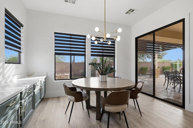 1829 W ALOE VERA Drive, Phoenix, AZ 85085