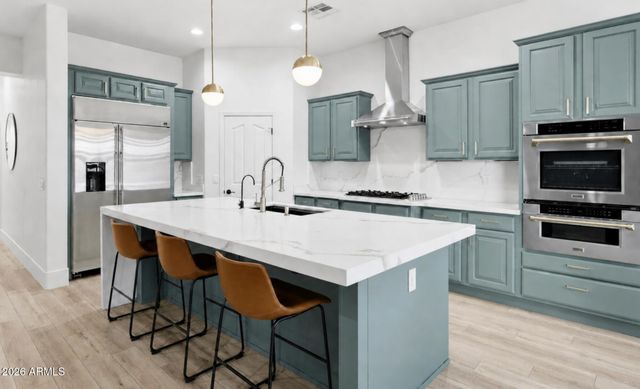 1829 W ALOE VERA Drive, Phoenix, AZ 85085