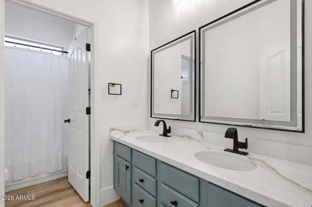 1829 W ALOE VERA Drive, Phoenix, AZ 85085