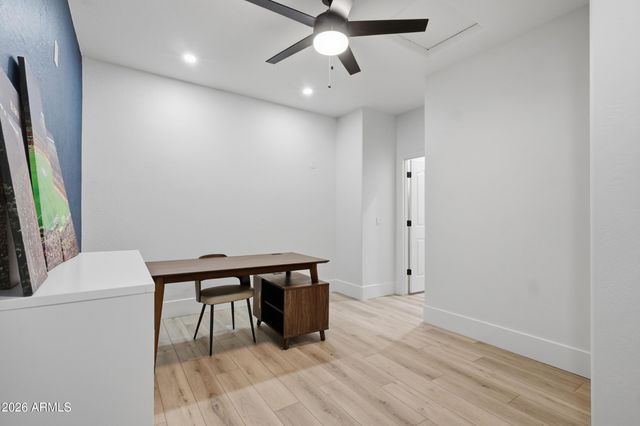 1829 W ALOE VERA Drive, Phoenix, AZ 85085